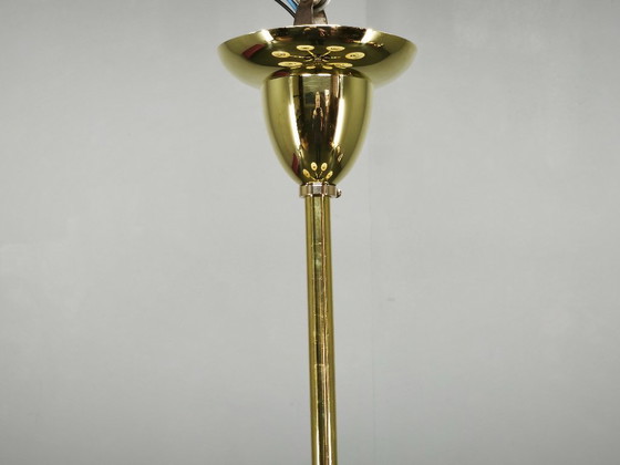 Image 1 of Lustre italien en laiton avec abat-jour en verre opalin, années 1950