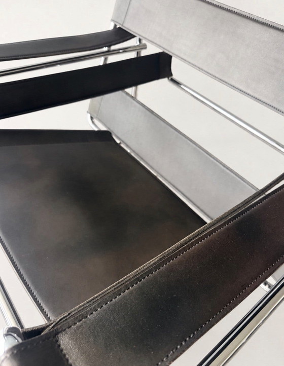 2 sedie Wassily vintage, Marcel Breuer per Fasem – Poltrone, Chrome, Leather (photo 8 of 10)