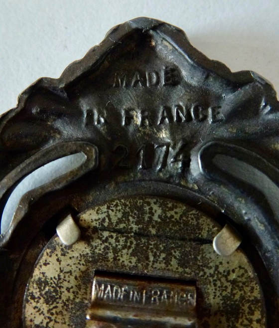 Image 1 of Kleiner antiker Bilderrahmen mit einem Bild der Heiligen Theresa.