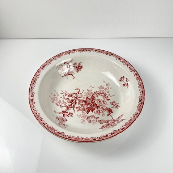 Image 1 of Grande piatto cavo "Fontange", Sarreguemines, pietra ferrosa, XIX-XX secolo