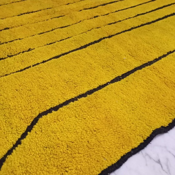 Image 1 of Ecru Berber Moroccan rug with geometric patterns, 250cm x 150cm