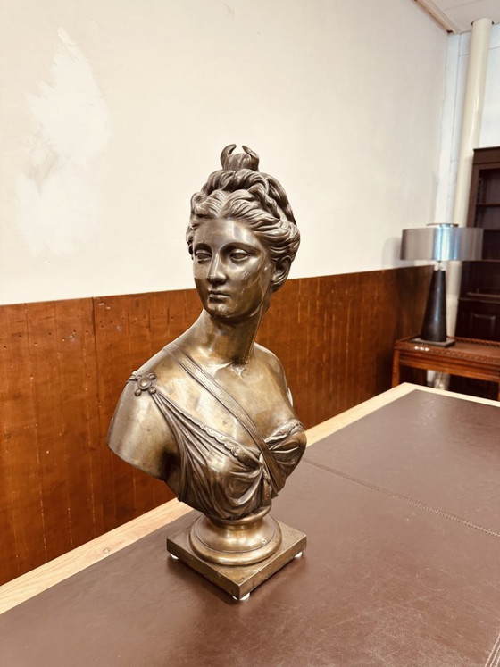 Busto Diana la Cacciatrice di Jean Antoine Houdon – Jean-Antoine Houdon, Sculture, Bronzo (photo 2 of 11)