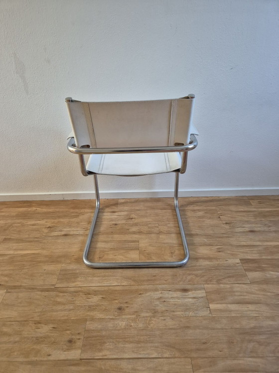 Sedia a sbalzo con struttura tubolare bianca – Poltrone, Pelle, Metallo (photo 4 of 9)