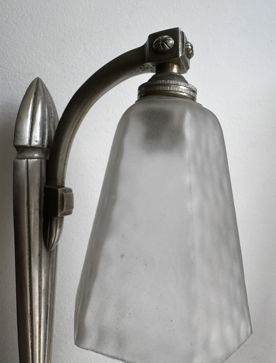 Image 1 of Silberne Art-Deco-Wandleuchten mit Milchglas