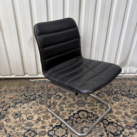 Pol International Midcentury-Stühle mit Rohrrahmen und Leder – Esszimmerstühle, Leather, Metal (photo 5 of 7)