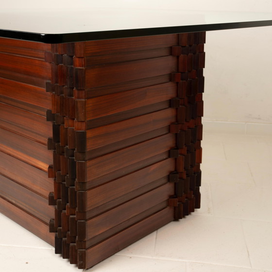 Table "Diamante" en padouk africain de style brutaliste par Luciano Frigerio avec plateau en verre, 1970 (photo 16 of 26)