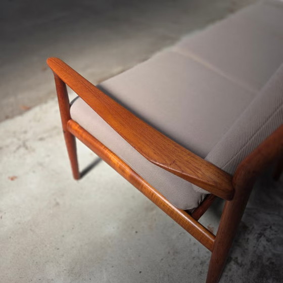 Svend Aage Eriksen Glostrup GM-5, vintage Danish sofa 60s – 3-5 seaters, Wood (photo 4 of 21)