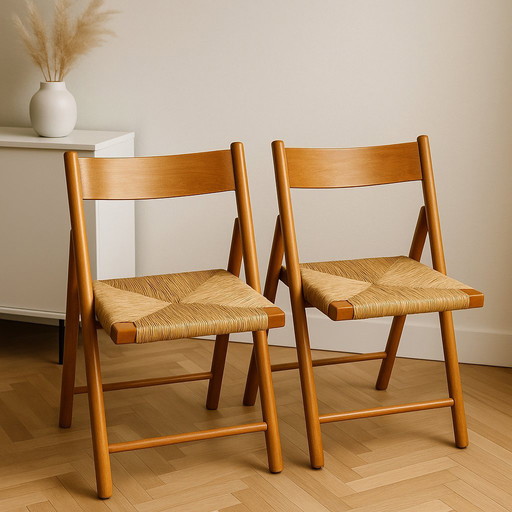 Set of 2 vintage wooden folding chairs with rattan seats – 1970s/1980s kg