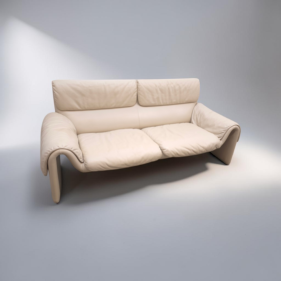 Image 1 of Canapé design en cuir De Sede ds 2011, canapé deux places beige