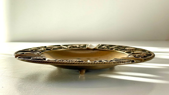 Image 1 of Posacenere vintage in bronzo con segno zodiacale