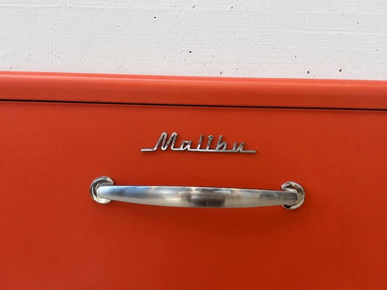 Tenzo Malibu Schuhschrank mit 3 Klappen, Retro Design in Rot, 1960er Jahre – Aufbewahrungsschrank, Metal (photo 2 of 10)