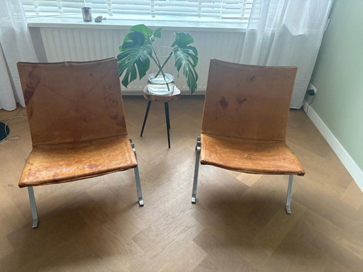 Authentic Vintage PK22 Chairs by Poul Kjærholm – Aged Cognac Patina