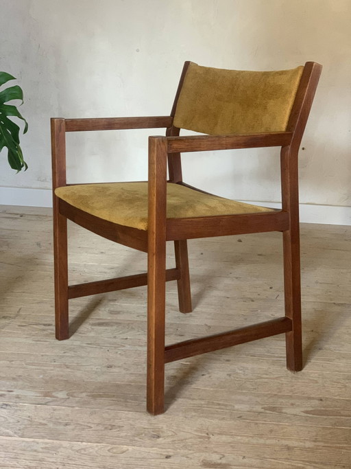 Poltrona vintage danese di Borge Mogensen in velluto giallo – fauteuils, Velvet, Scandinavian (photo 2 of 8)