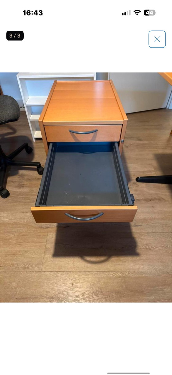 Image 1 of Commode/bureau sur roulettes IKEA Effektiv