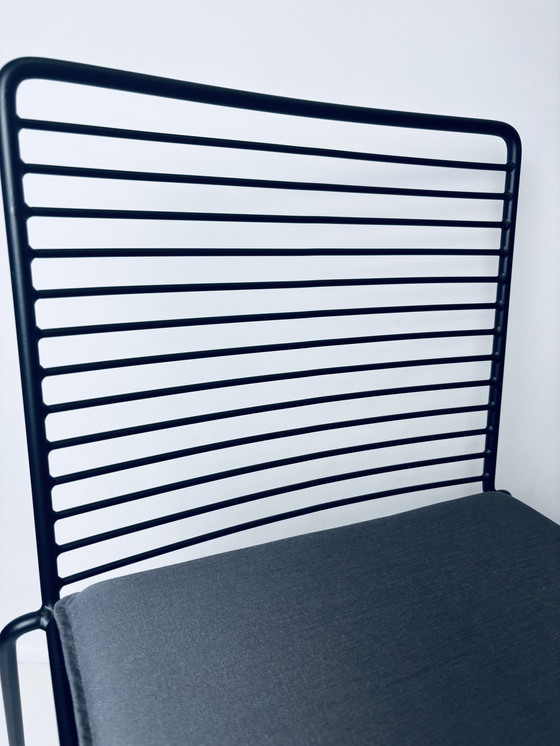 Image 1 of Sedie da pranzo HAY Hee – Set di 10 + 10 cuscini – Nere – Ottime condizioni