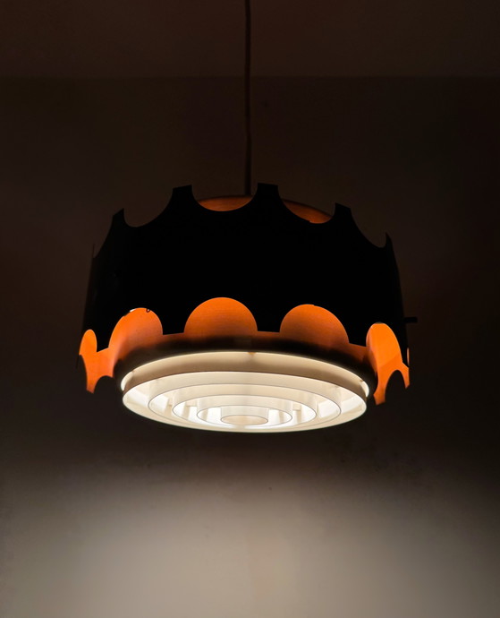 Image 1 of Hanglamp in zwart en koperkleurig design uit de jaren 60