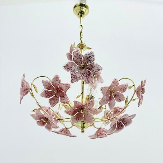 Murano rosa Glasblumen-Kronleuchter, 1970er Jahre, Metall (Foto 8 von 15)
