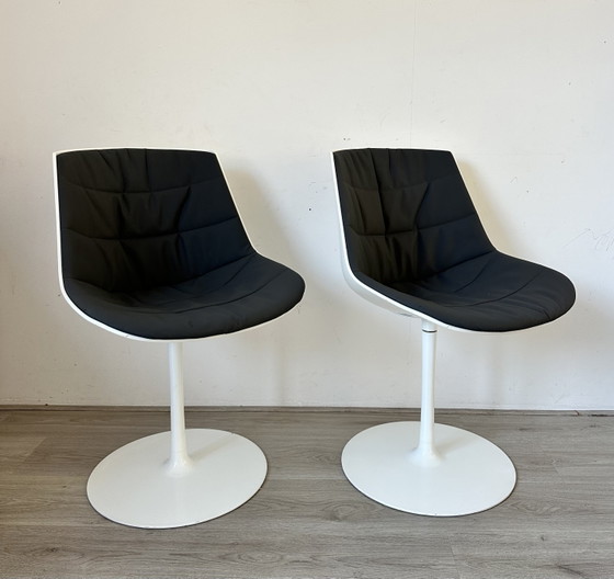 6 MDF Italia Flow Design Eetkamer Stoelen – Eetkamerstoelen, Plastic, Metal (photo 5 of 15)