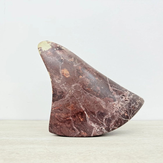 Vintage Mid Century red Marble Abstract Organic Modern Sculpture , 1980s (photo 4 of 12)