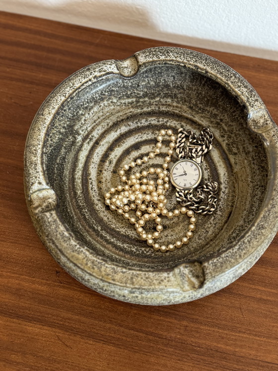 Image 1 of Vintage brutalist asbak / schaal keramiek jaren 70