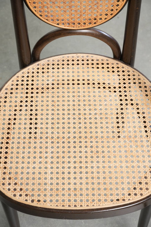 6x Original vintage Thonet Long John chair with a high back, webbing seat and backrest, and gracefully curved wood