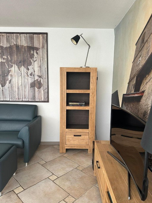 Henders & Hazel armoire ouverte avec tiroir