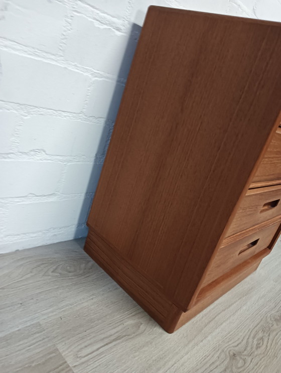 Image 1 of Vintage chest of drawers, Dyrlund. Many beautiful details.