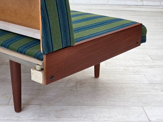 Image 1 of Daybed danese degli anni '70, mobili in lana, legno massiccio di teak, condizioni originali