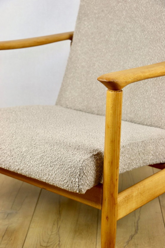 Image 1 of GFM-142 fauteuil, ontwerp van Edmund Homa uit de jaren 70, beige boucle - 2 stuks beschikbaar