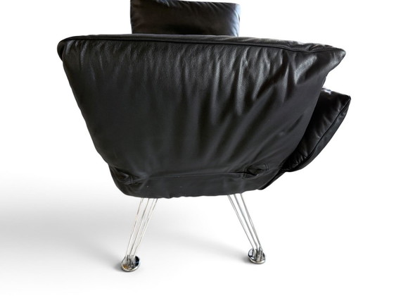 De Sede DS-142 – Designer sofa from a Swiss manufacturer – Leather, Metal (photo 8 of 11)