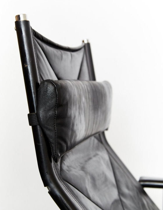 Image 1 of Set vintage di HE1106 Lounge Chair e HE1104 Ottoman di Hans Eichenberger per Strässle, anni '70