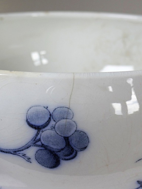 Image 1 of Sarreguemines fine earthenware tureen, Carmen pattern, blue decoration, 19th-20th century