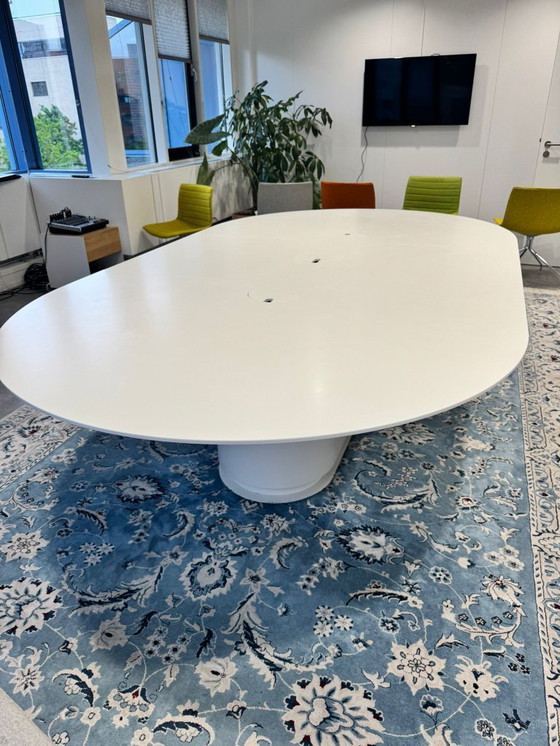 Image 1 of 1x Meeting table