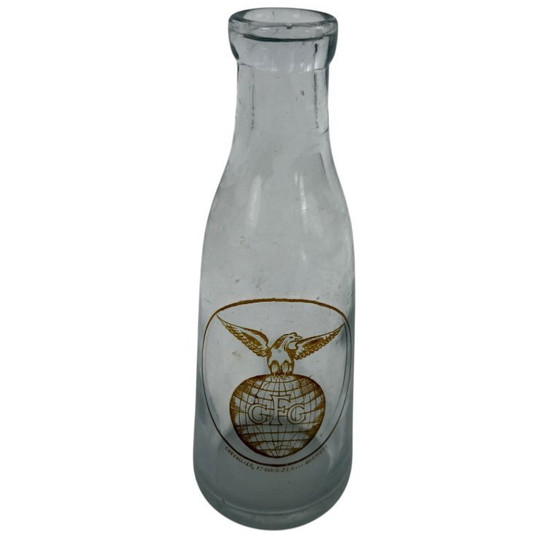 Image 1 of Collection de 42 bouteilles anciennes françaises de lait, de vin et de spiritueux
