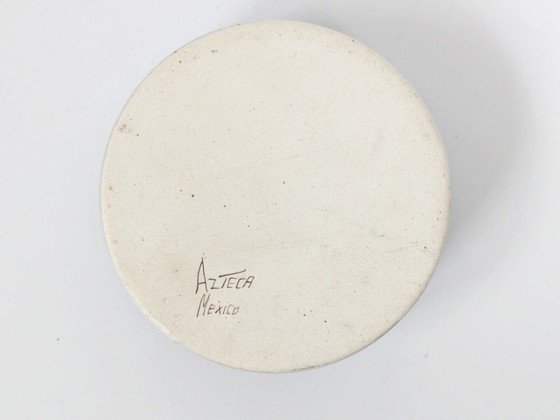 Image 1 of Keramische doos met deksel in Tonala-stijl uit de jaren 70: speels, gesigneerd aardewerk in volkskunststijl.