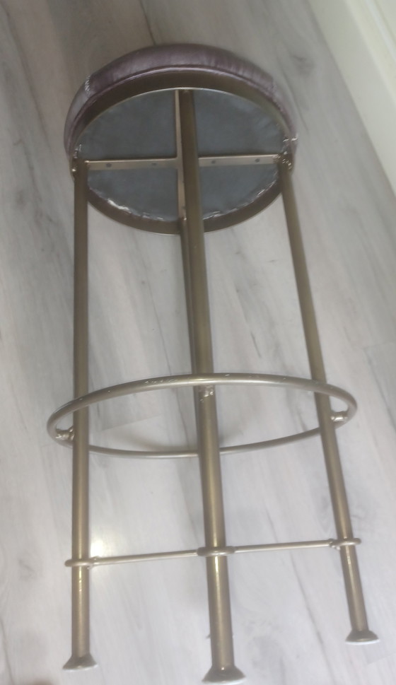 Image 1 of Tabouret de bar robuste avec assise en cuir marron pour coin détente masculin