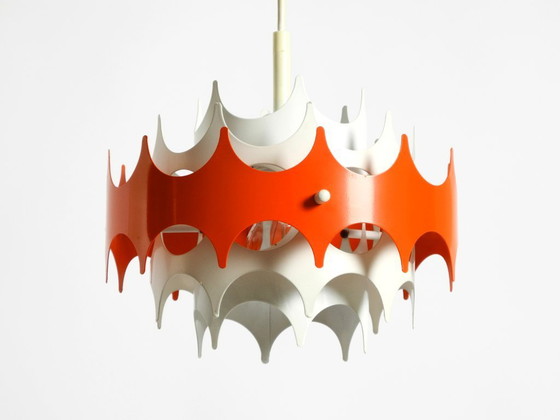 Image 1 of Bellissima piccola lampada a sospensione originale in metallo stile Space Age degli anni '60 di Doria
