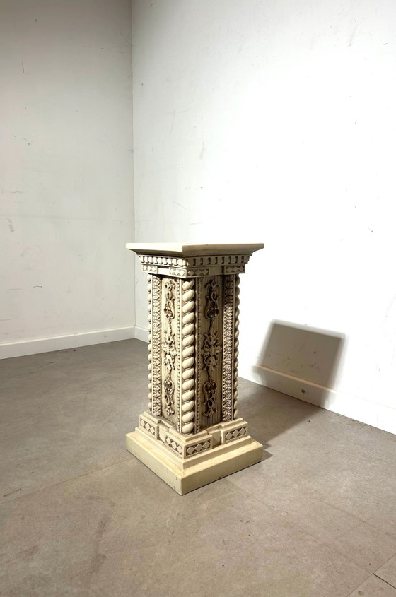 Columna de pedestal decorativa de estilo antiguo – Decoración (photo 2 of 4)