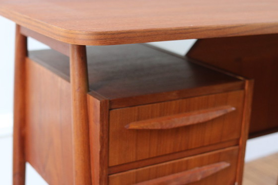 Image 1 of Small Scandinavian teak desk Gunnar Nielsen for Tibergaard 1960