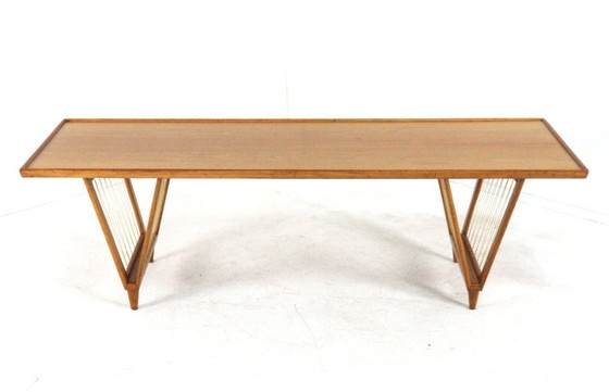 Image 1 of Vintage salontafel notenhout noten ''Deinum'