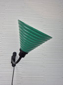 Lampada da parete IKEA Snitt. Lampada conica in metallo vintage, verde.