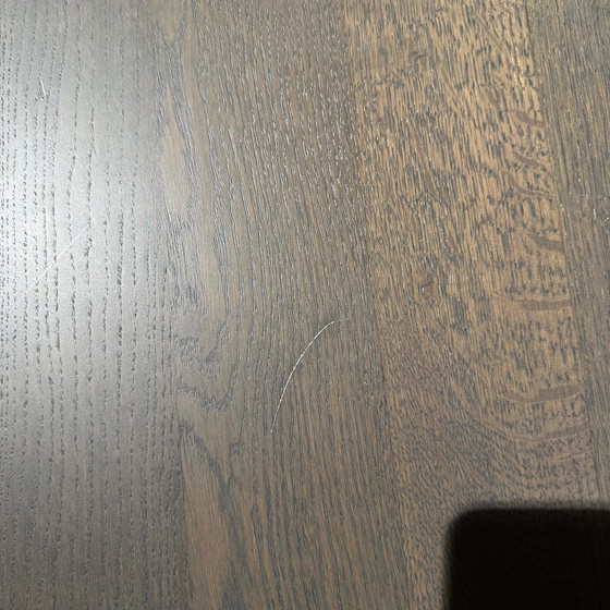 Image 1 of Leolux Columna dining table - 165x110