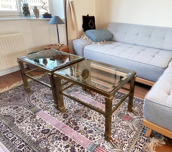 Image 1 of Tables d'appoint vintage Hollywood Regency en laiton et verre – lot de 2 – années 1970/80