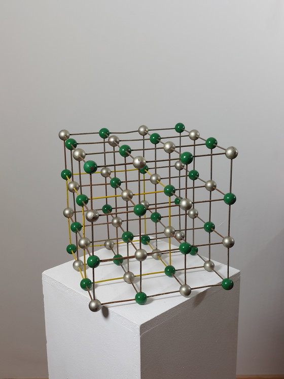 Image 1 of Large square old patinated teaching model, structural model, chemistry, physics, school model