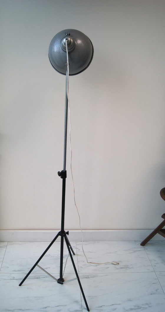 Image 1 of Industrial spotlight