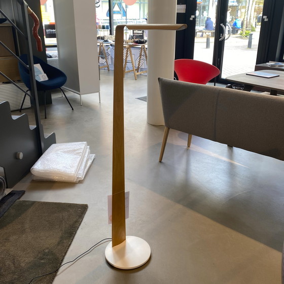 Image 1 of Tunto Swan staande lamp