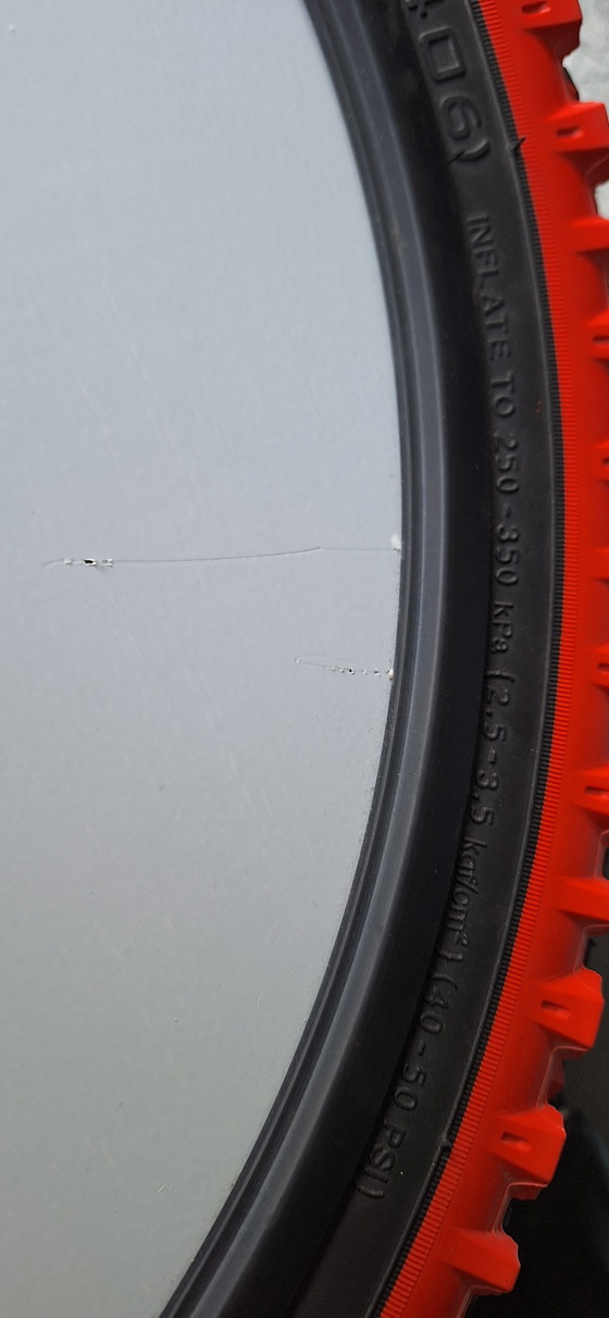 Image 1 of Vintage Jaren 90 IKEA Volda Fietsenband Spiegel