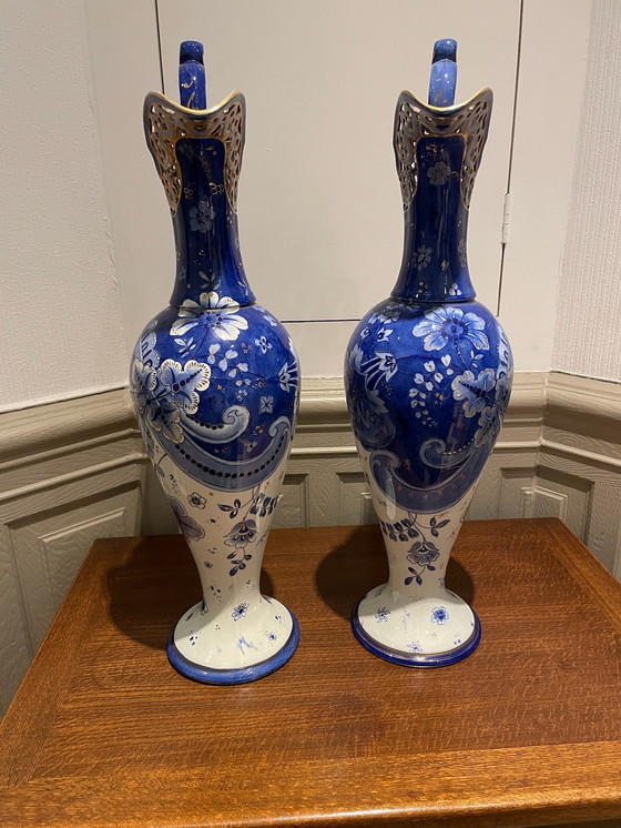 Image 1 of Due brocche in porcellana (1920)