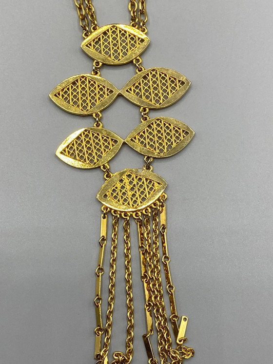 Vintage Gold-Tone Long Necklace with Articulated Pendant and Tassels – Decorative Objects, Metal (photo 3 of 6)