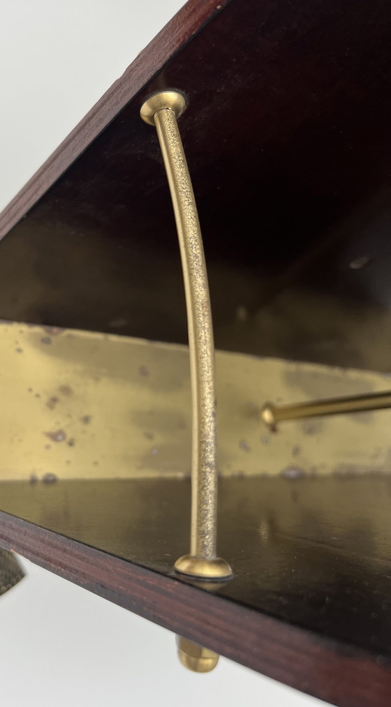 Image 1 of Portariviste decorativo in stile Impero – legno e ottone, piedini girevoli con nappe